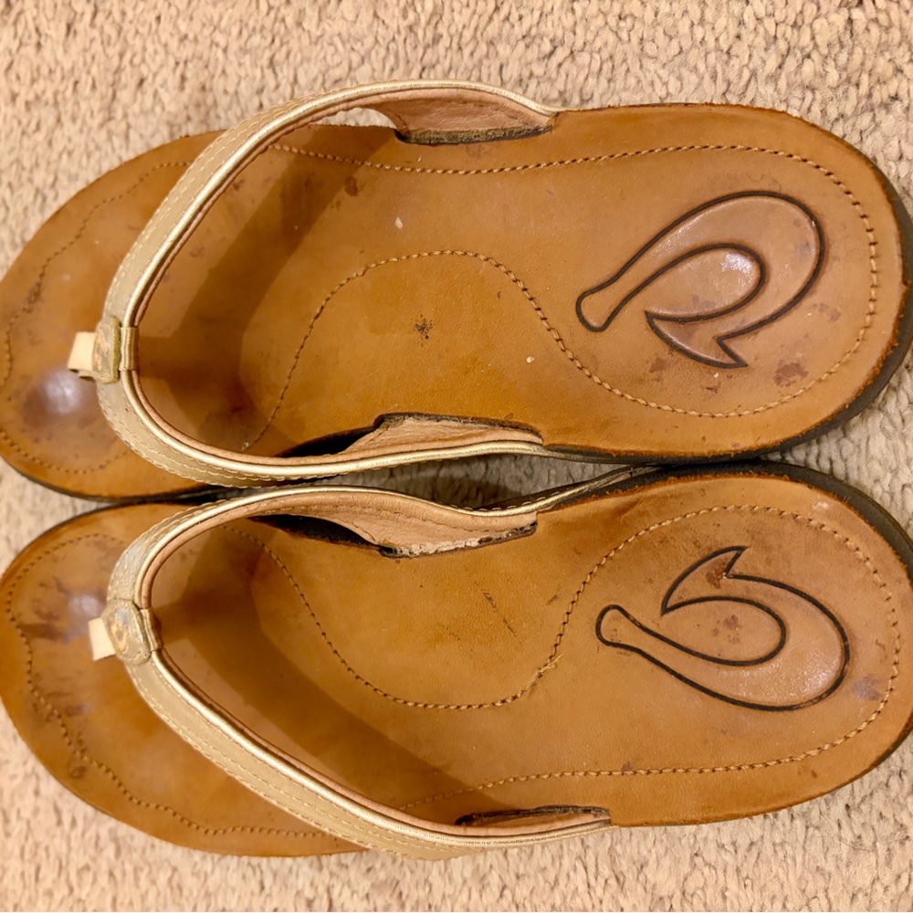 Olukai Kumu Gold Leather Flip Flop View 6